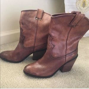 Lucky Brand Western Style Leather Boots